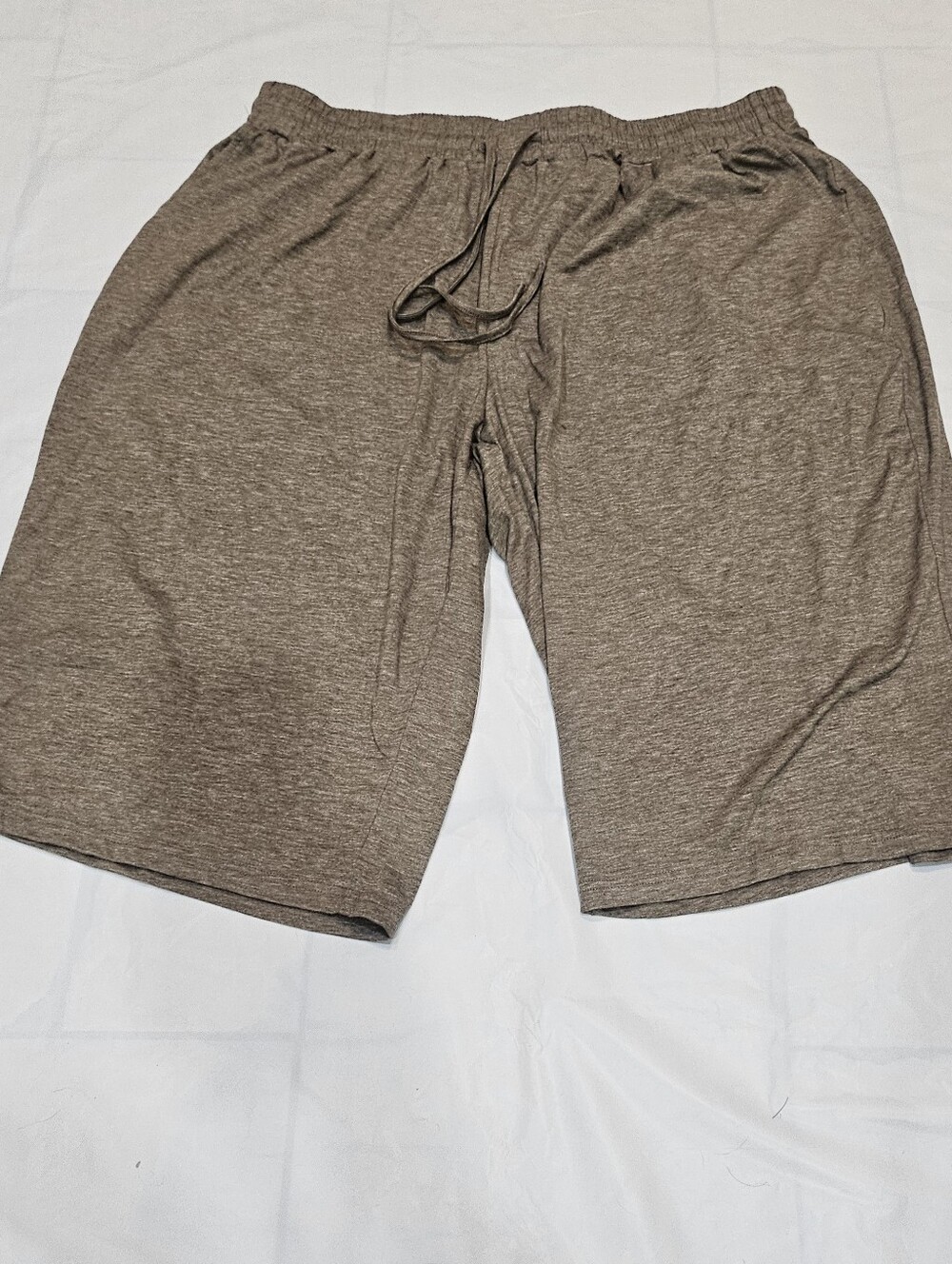 BloomChic NWT Plus 22-24 Soft Capri Shorts Mocha